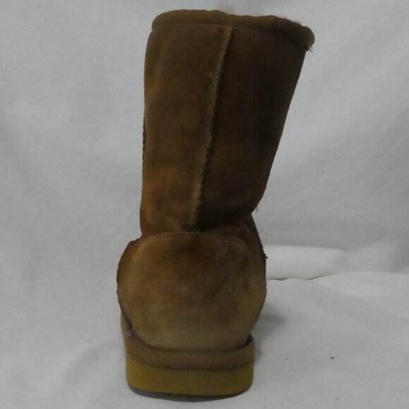 Unbranded | size 7 | Brown Ankle Boots with Plush Interior - Picture 9 of 13